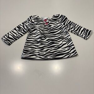 Baby’s black and white Zebra print top Size 18 months NWOT